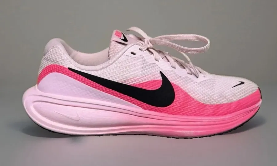 Nike Revolution 8 Women's Hyper Pink/Black Running Shoes HJ8485-602 Size 8.5M