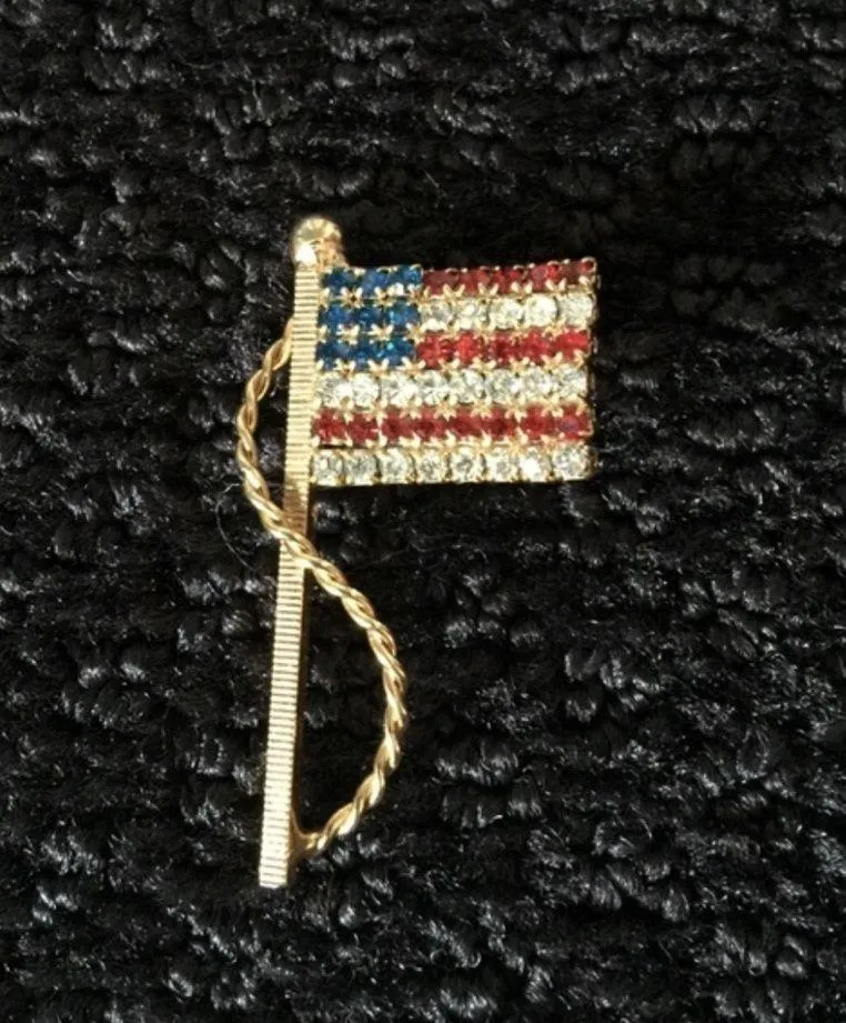 Vintage Rhinestone American Flag Brooch Pin Gold