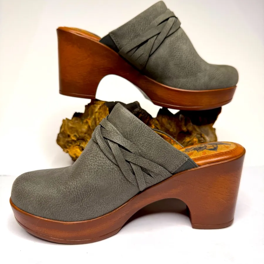 BOC BORN CONCEPT Clogs Sz 7M Grey Faux Suede Block Heel Slip On Shoes Gray Size 7