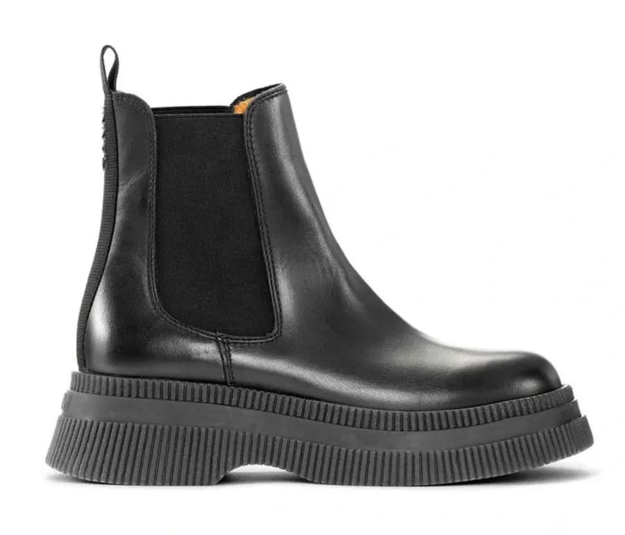 FINAL PRICE DROP NWOB GIANNI CREEPERS CHELSEA BOOTS