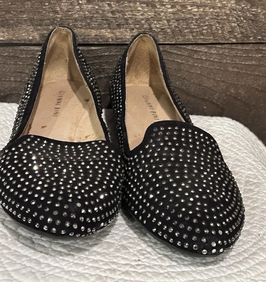 Steve Madden black suede Rhinestone silver studded Slip On flats Size 9.5 Ballet