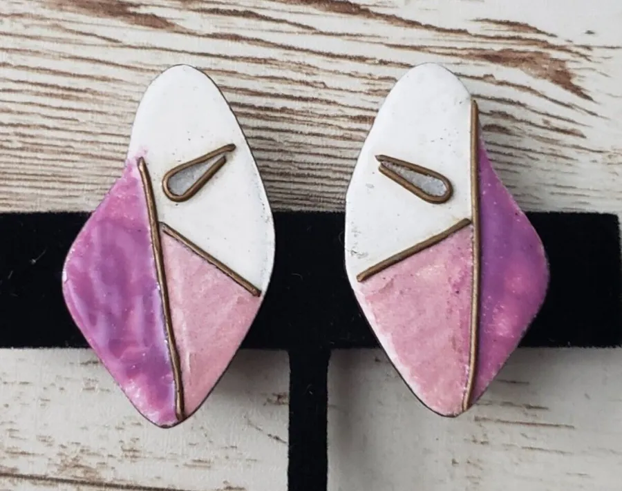 Vintage Clip On Earrings