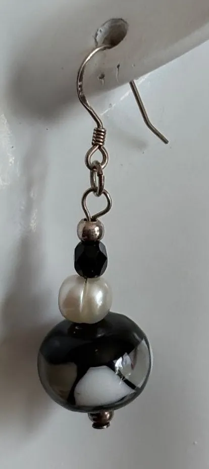 s925 Silver & Black Drop Earrings