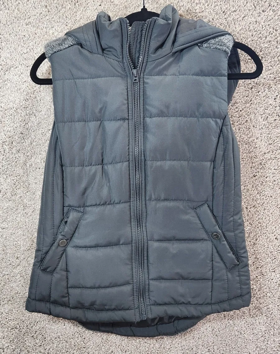 Aéropostale Hooded Puffer Vest Women's Medium Gray Lined Full Zipper Sleeveless