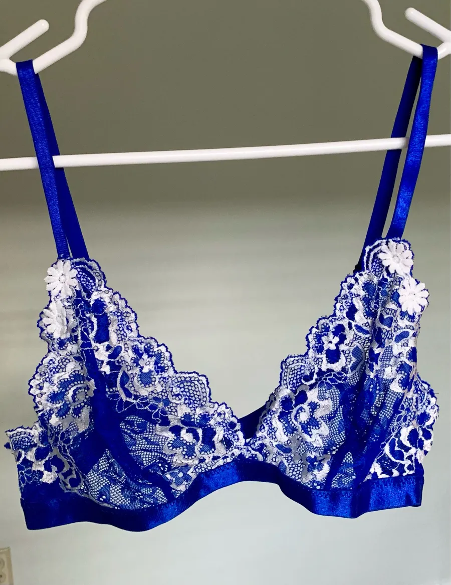 oyal Blue and White Floral Lace Sheer Bralette Size XL