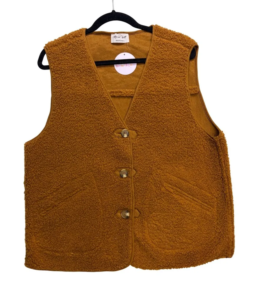 New In Sherpa Fleece Vest Womens Large Brown Button Front NJ90090 Layering
