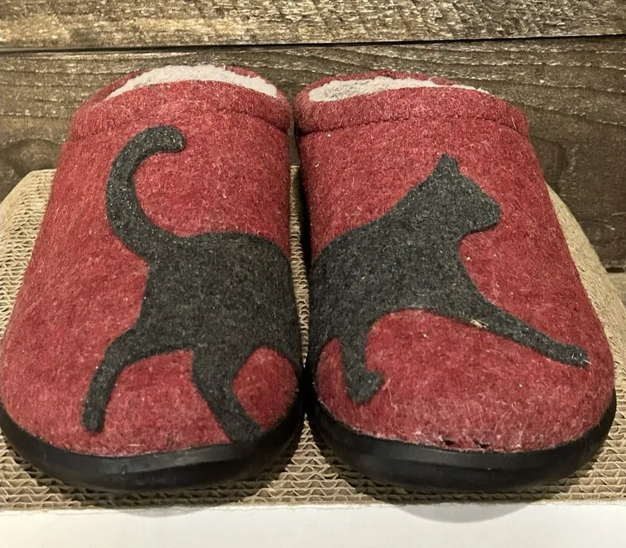 L.L. Bean Daybreak Scuffs Size 11 Red Wool Cat Mule Clogs Slippers Fleece