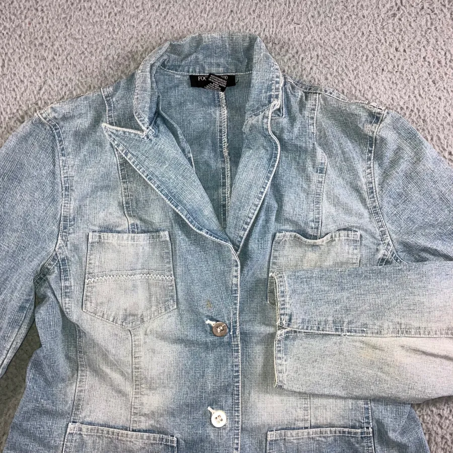 Vtg Focus 2000 Denim Blazer Women M Light Wash 2 Button 4 Pocket Utility Jacket Blue Size M