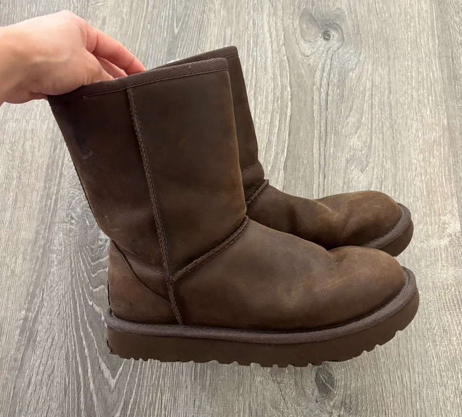UGG Classic Short Women’s Leather Boots Dark Brown