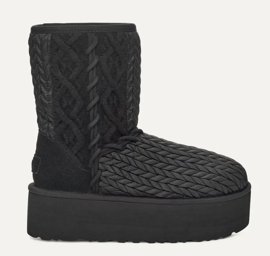 Ugg Classic Short Villa Knit Boots