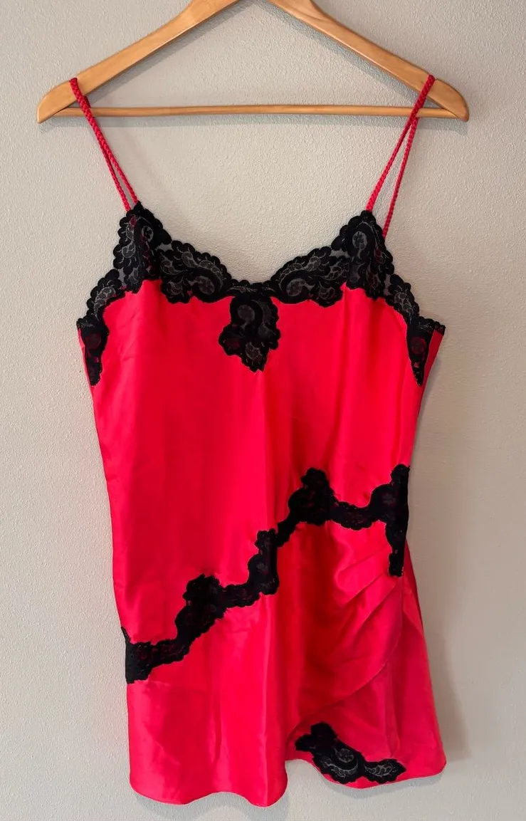VICTORIA’S SECRET Gold Label Red Satin Lace Trim Slip Dress Nighty Medium