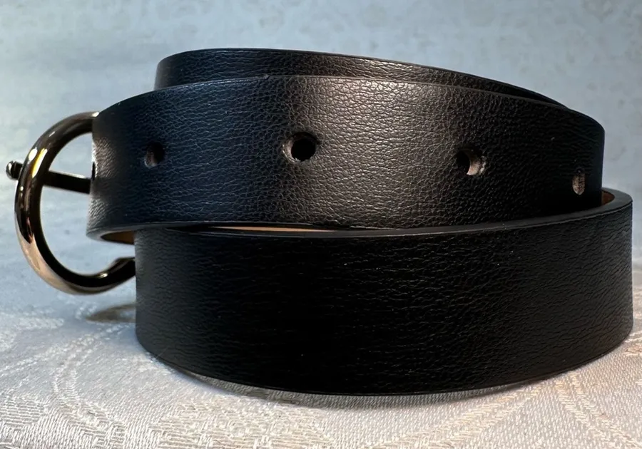 LP Blue Linea Pelle Black Faux Leather Belt Gold Buckle Size Small 40.5 inch