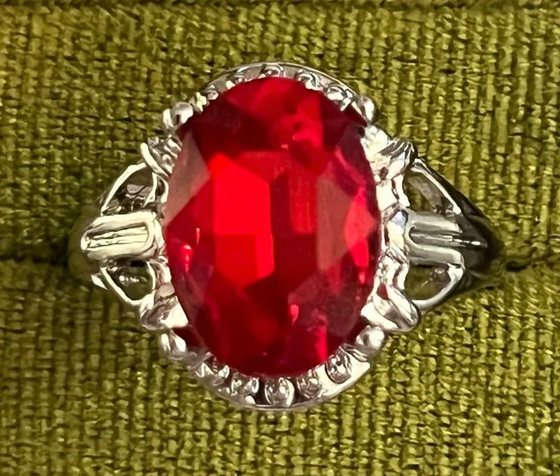 Elegant/Classic Titanium Steel Silver Faux Garnet Gemstone Ring Size 9 NWT Red