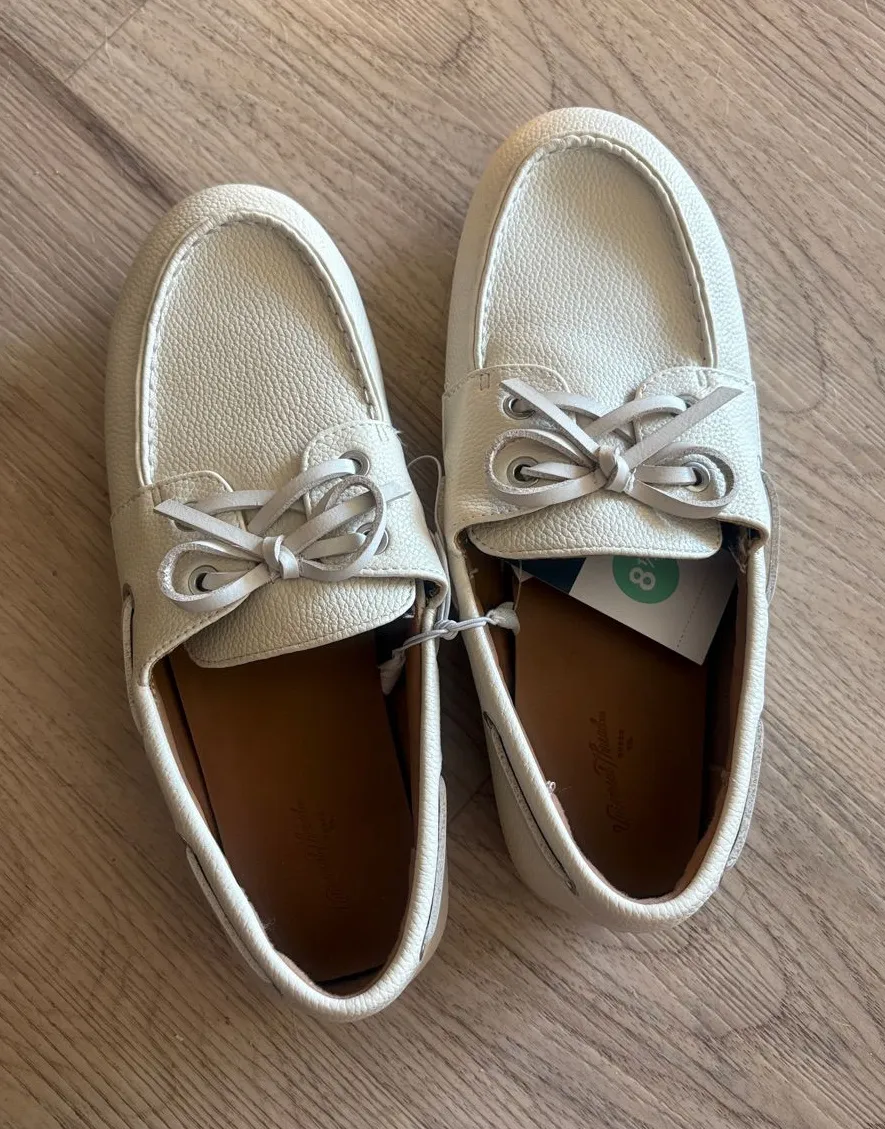 Universal Thread Cream Women’s Moccasin Loafers size 8.5 new