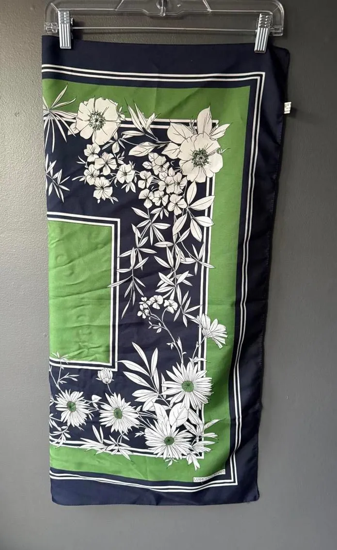 Floral Patterned llScarf in Navy and Green Blue