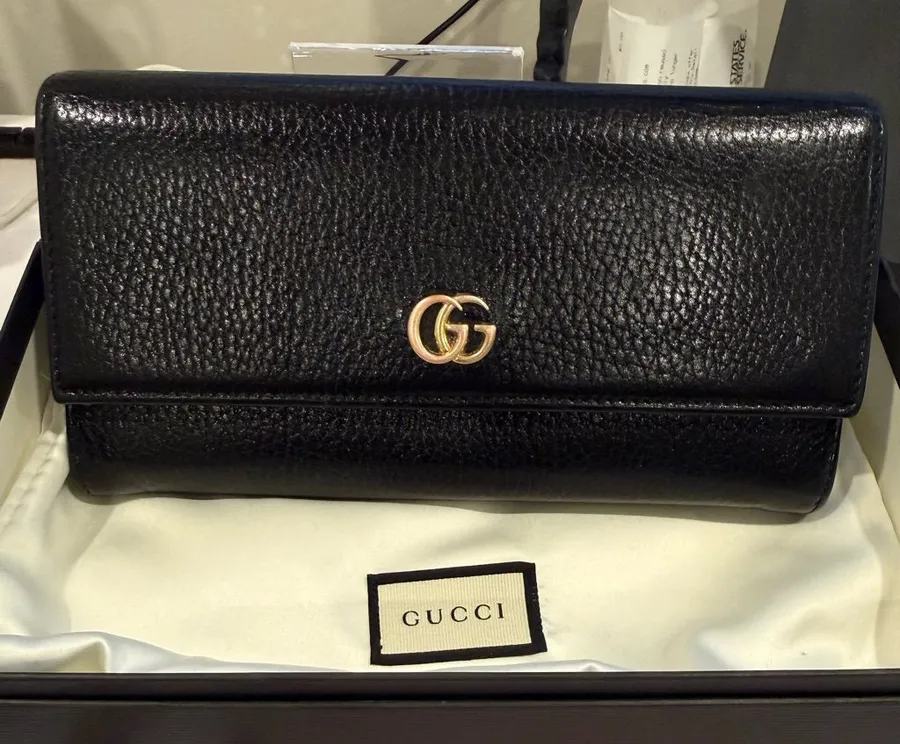 ✨SALE✨ Gucci Black Leather GG Wallet