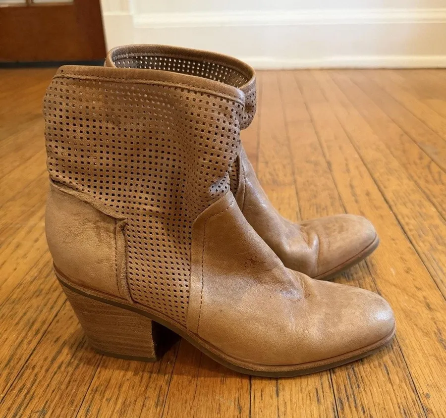 Söfft Boots Womens Size 9 Brown Leather Perforated Ankle Booties Zip Block Heel