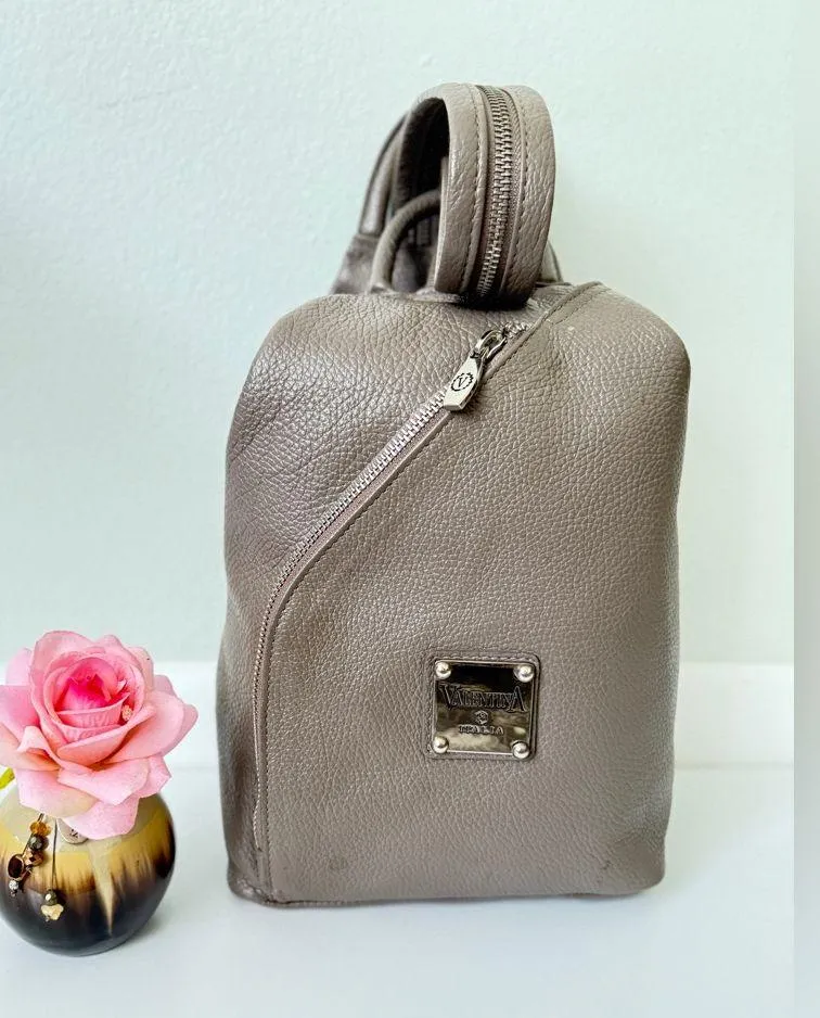 VALENTINA MULTIFUNCTIONAL TAUPE BACKPACK
SLING BAG Tan