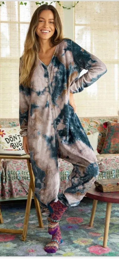 Natural Life Tie Dye Plush Jumpsuit Pajamas Womens M Blue Gray Zip Front