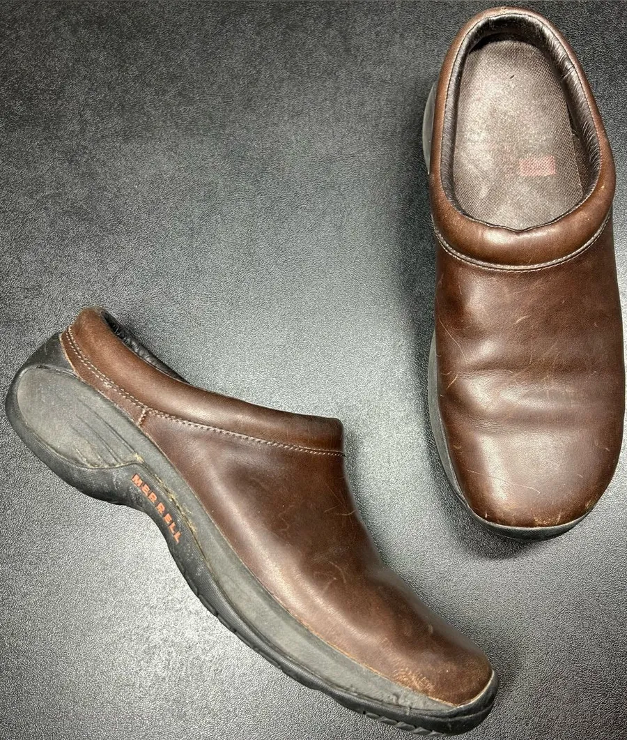 Merrell Women's Size 8.5 Encore Nova Smooth Brown Leather Slip On Clog Shoes