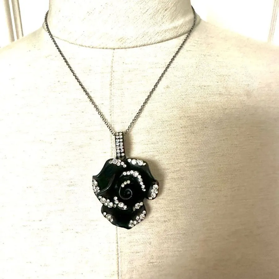Black rose rhinestone pendant necklace