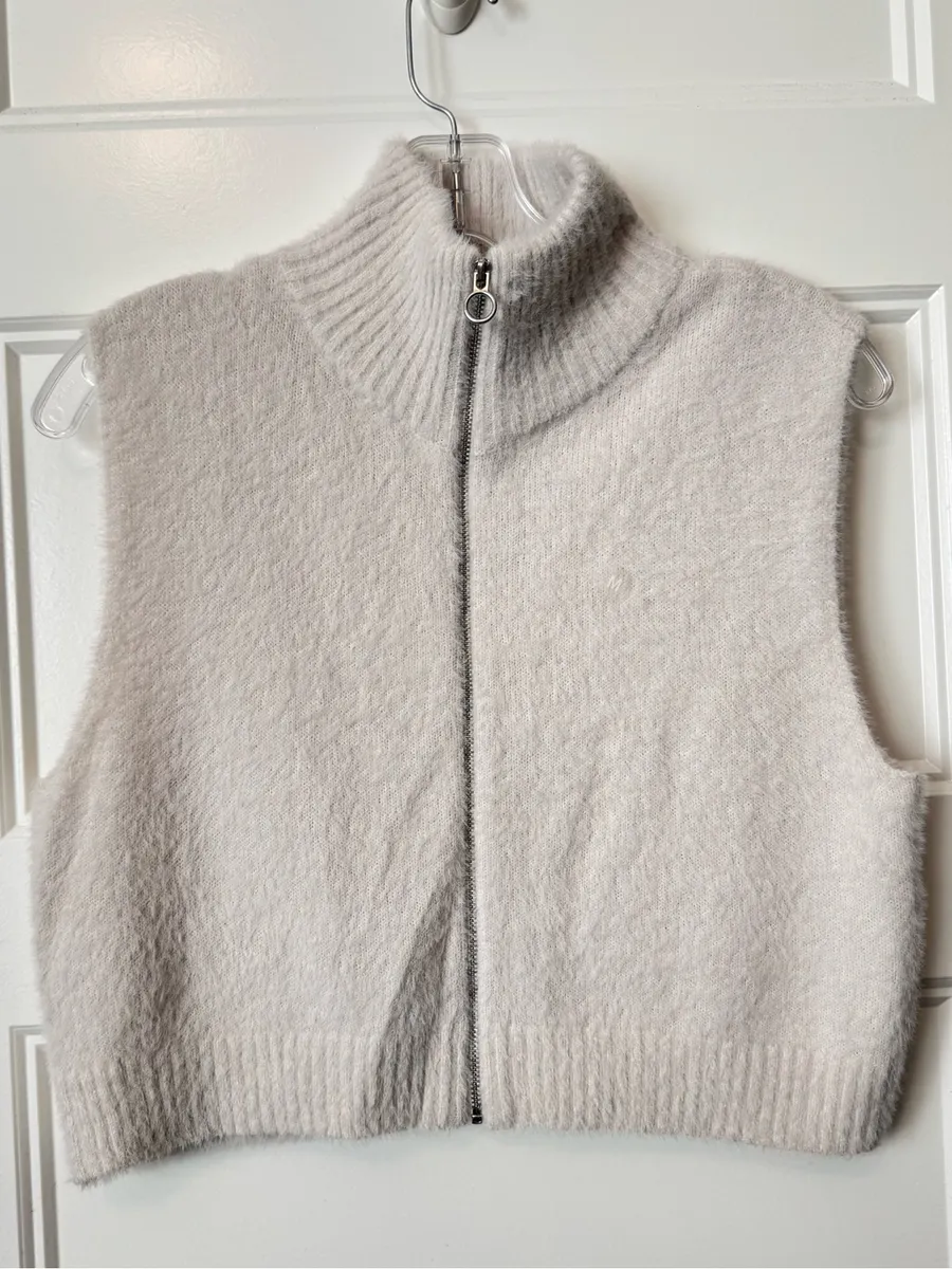 L.A. Hearts Fuzzy Knit Zip Up Sweater Vest Y2K Cozy M