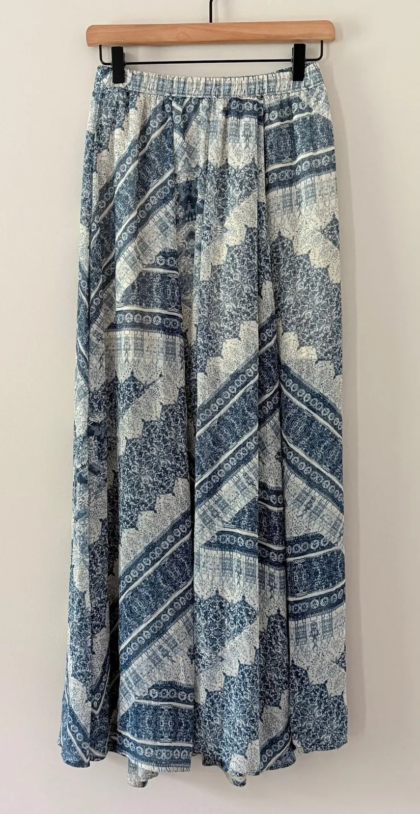 Abercrombie & Fitch Maxi Skirt Medium Blue White Boho Tile Print Elastic Waist