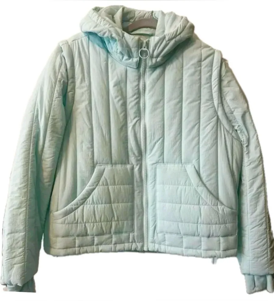 Icy Blue A New Day Two In One Puffer
Coat/Vest Size Small
