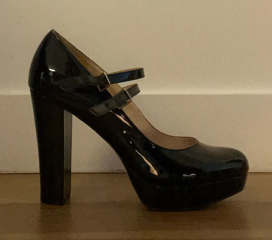 Jessica Simpson Black Patent Double-Strap Platform Mary Jane Heels