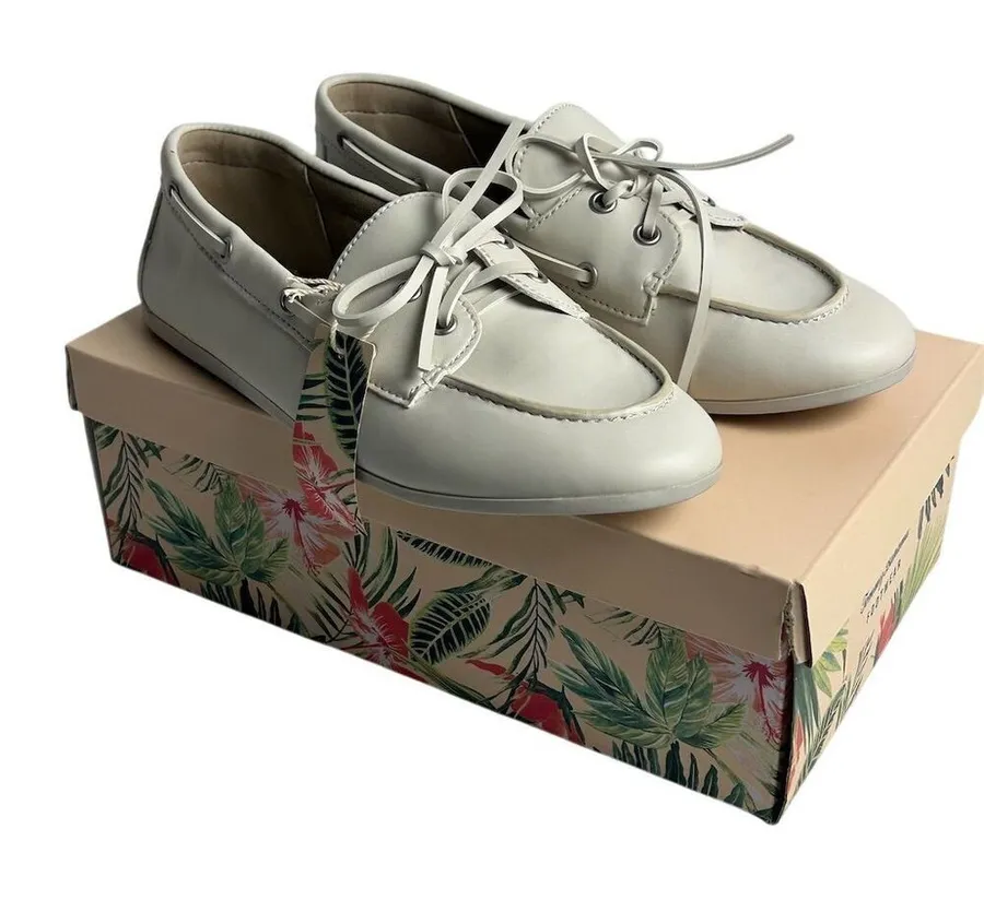 Tommy Bahama Women's Seafarer Boat Shoes White Size 8.5