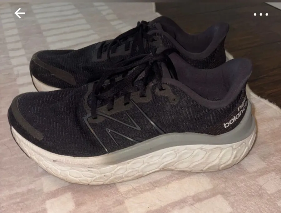 New Balance Women's Black and White Fresh Foam Running Sneakers