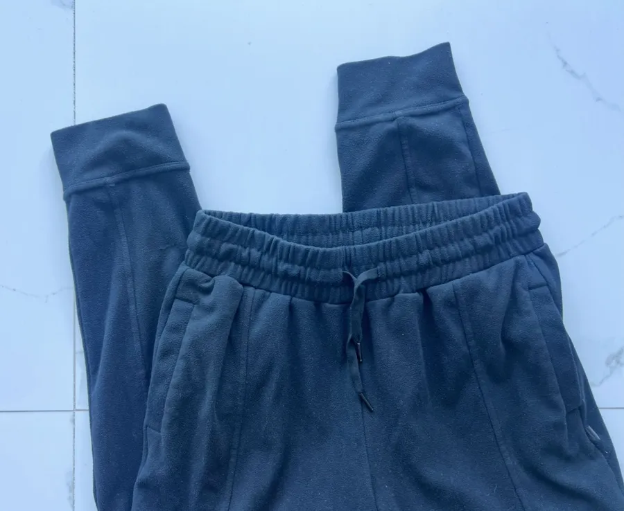 Mondetta pants size Small black fleece joggers