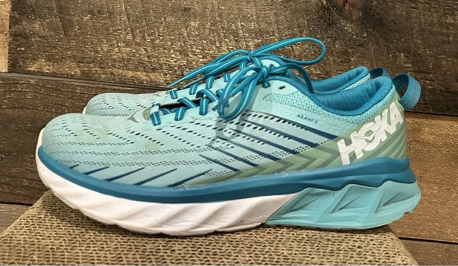Hoka One One Arahi 4 Women's Size 9 Running Shoes Antigua Sand Carribean Sea