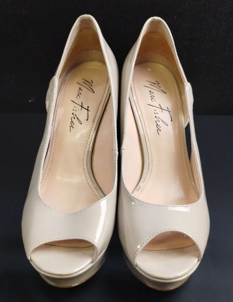 Marc Fisher Women's Beige Shoes/Sneakers/4.5" Heel Sz6M SKU 3149