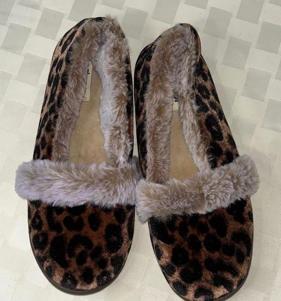 Leopard Print Faux Fur Women's Slippers Brown Size undefined