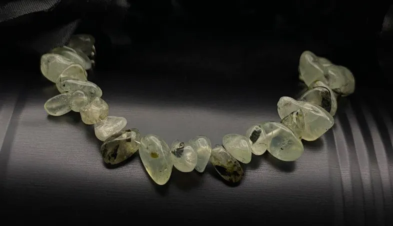 Natural Crystals Stretchy Chip Bracelets, Emstone Beads Bracelet, Stone Bracelet Green