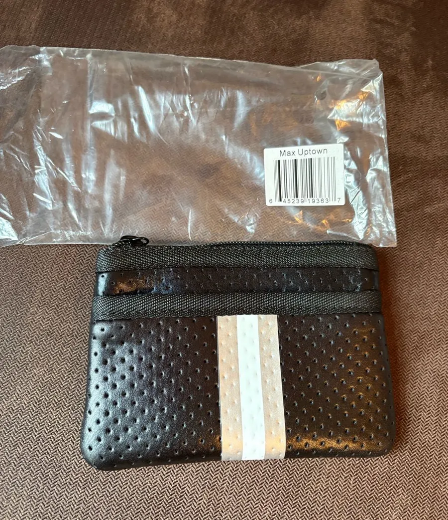 HAUTE SHORE Max Uptown card case Silver