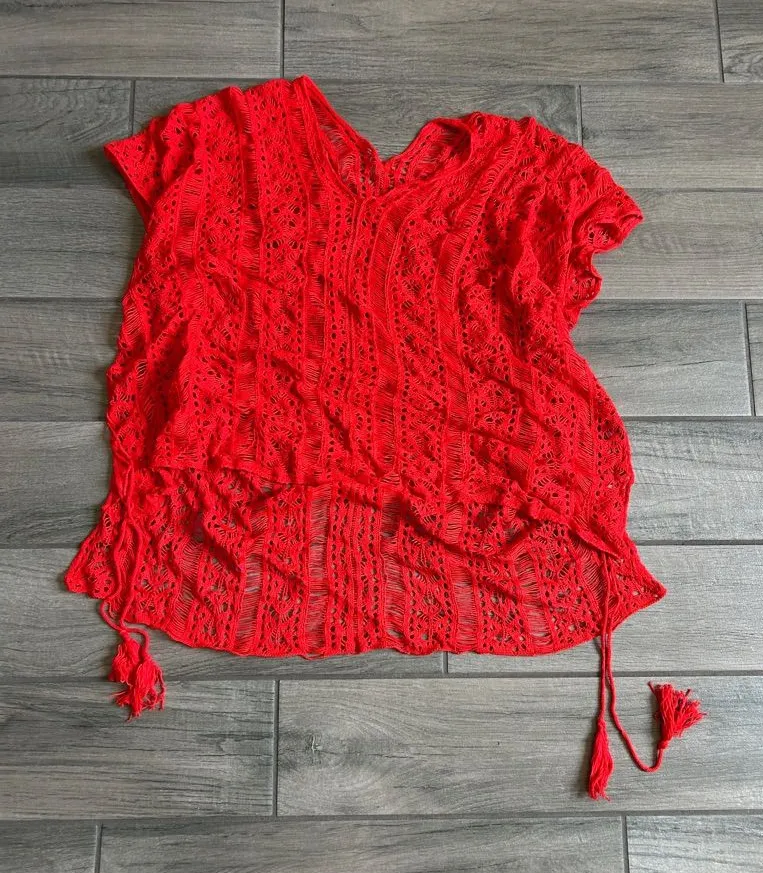 Red Crochet V