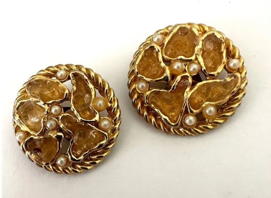Gold tone vintage round faux pearl earrings