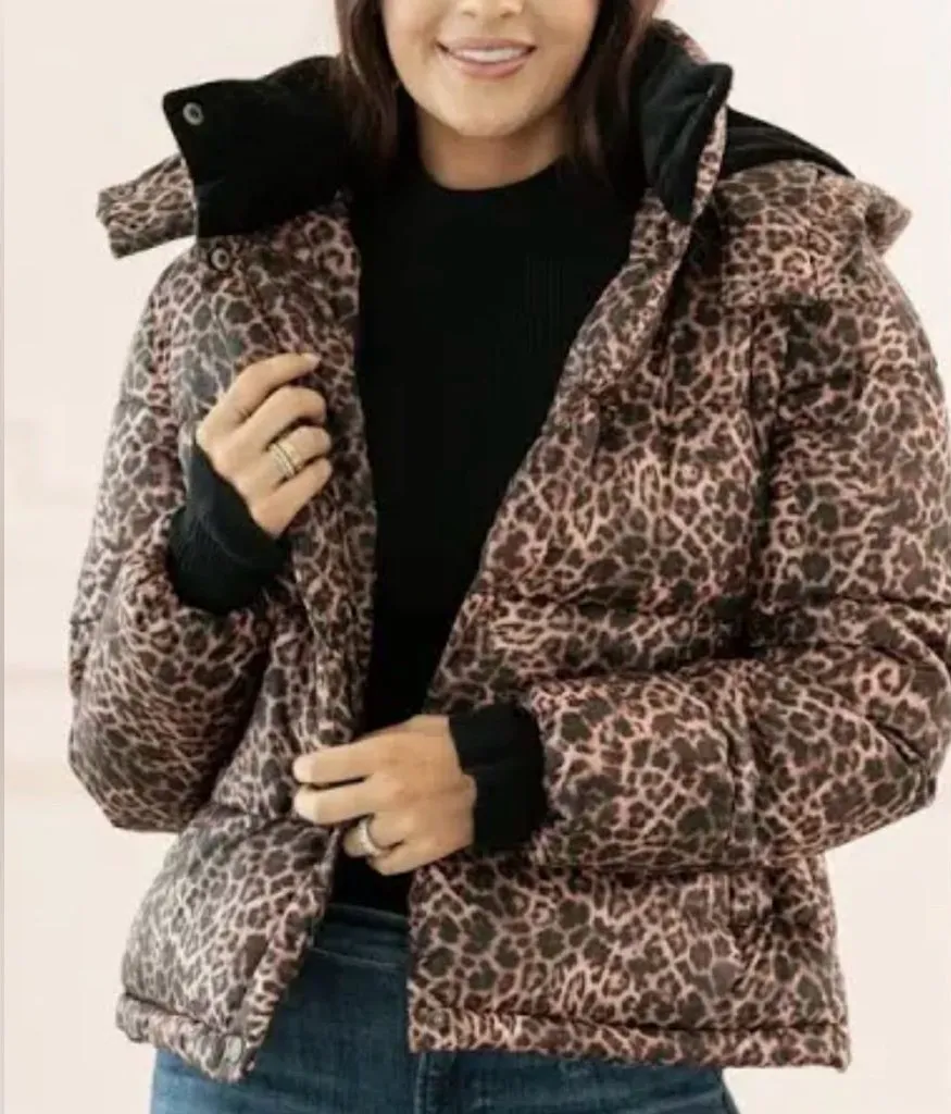 Rachel Parcell Leopard Print Puffer Jacket Medium C1-015