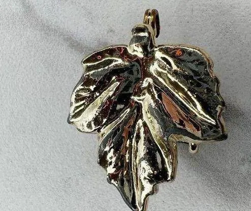 Vintage Gold Tone Leaf Belt Buckle Piece