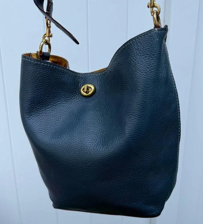 Coach Pebbled Leather Duffle Shoulder Bag 50115 Twist Lock Blue Hobo Crossbody L