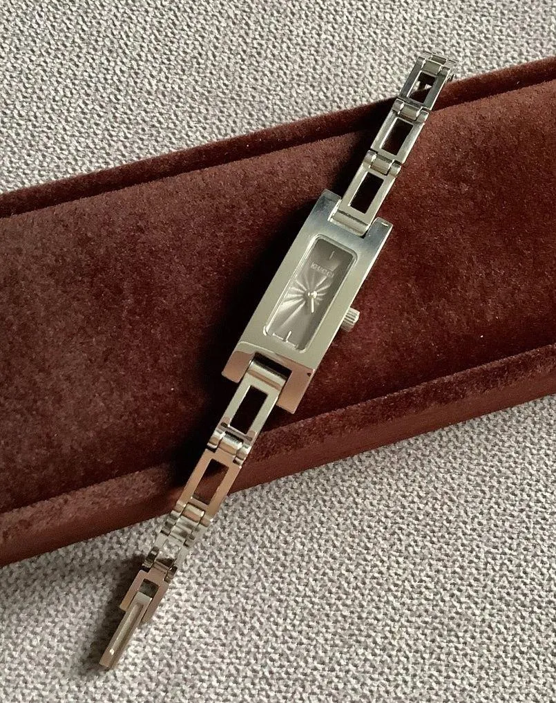 Ladies GUCCI stainless steel watch ๐ท