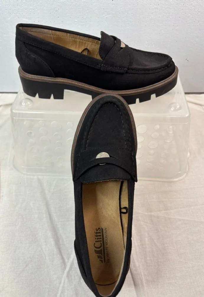 Cliffs by WHITE MOUNTAIN 7.5 Chunky Heel Lug Sole Black Faux Suede Loafers