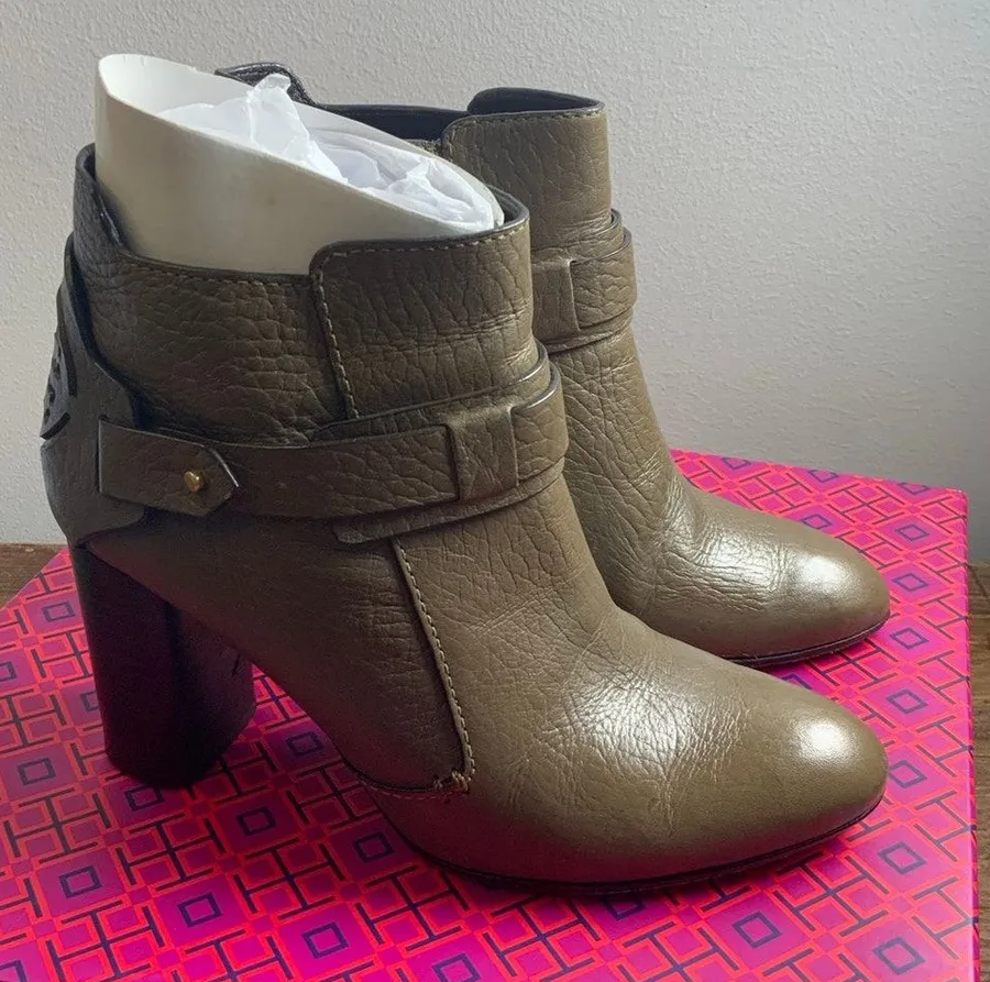 Tory Burch Derby leather ankle booties size 6.5