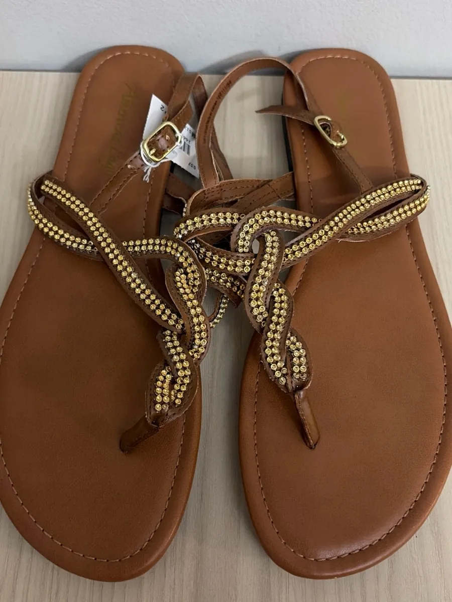 American Eagle Women’s Brown Braided Rhinestone Sandals size 9.5
