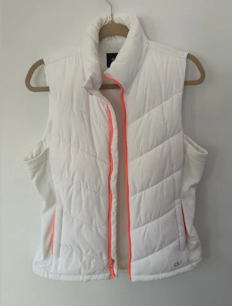 GAP White Quilted Puffer Vest with Neon Pink Trim