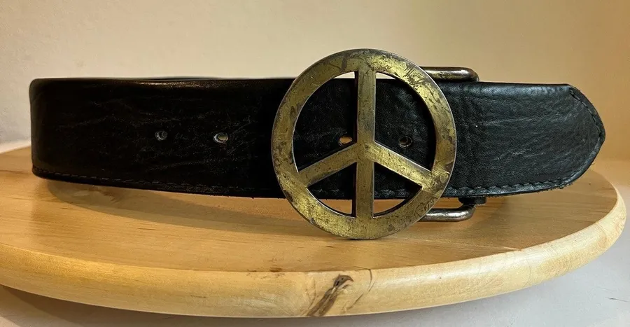 Vintage Black Puma Steerhide Genuine Leather PEACE Brass Buckle Belt Size Medium