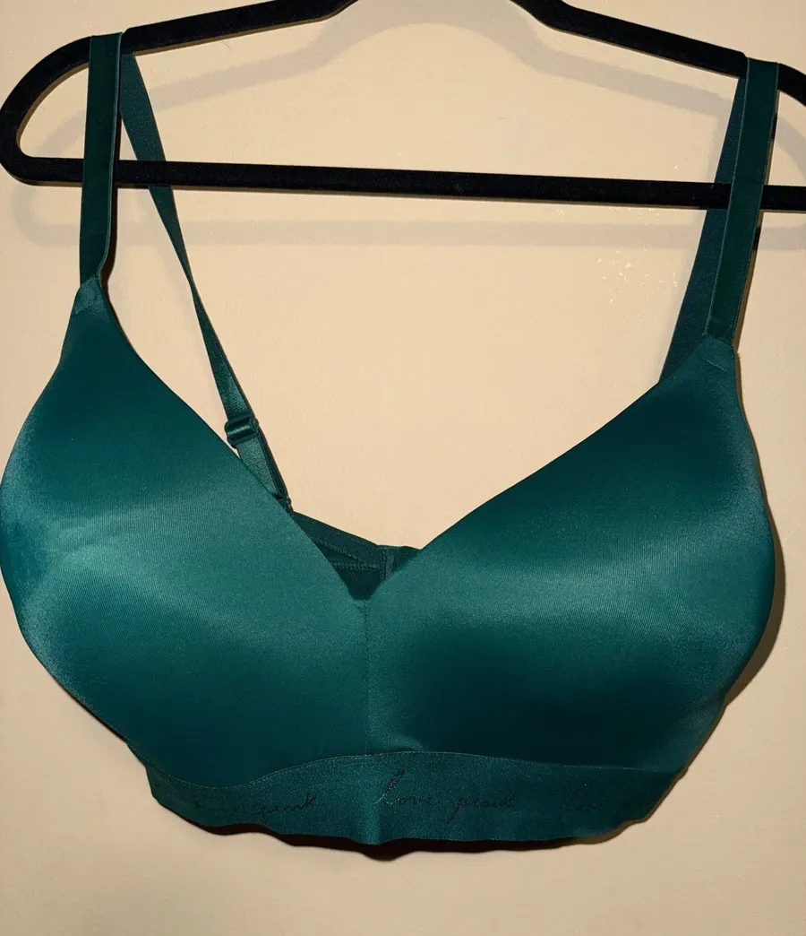 Victoria's PINK Emerald Green Wear Everywhere wireless light lined 38DDD bra Size undefined