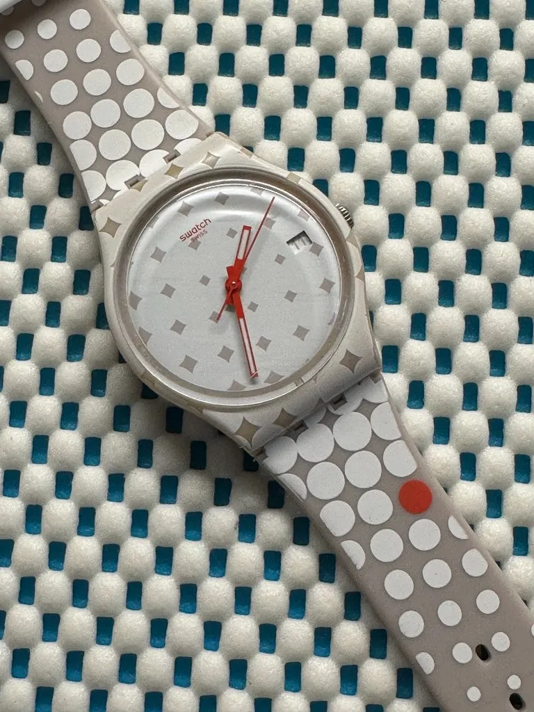 Swatch Watch White Smash GZ412 Classic 2013